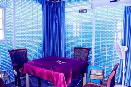 Yuechi Coco style hotel