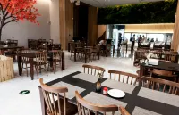 Duobei Cloud Hotel - breakfast