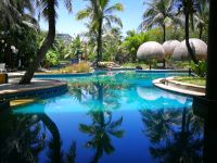 三亚热带雨林海景度假公寓 - 室外游泳池