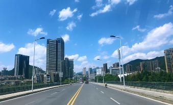 Homeinn Plus Hotel (Jiande Xin'an River Riverside)