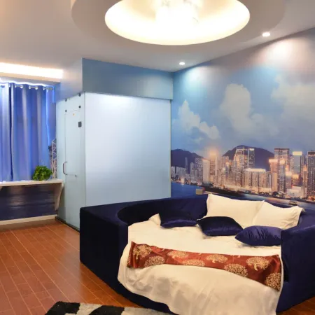 Wuhan Junqi Theme Hotel (Hubei Academy of Fine Arts) Отели рядом с достопримечательностью «Большой рынок для общины»