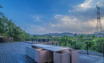 Mount Mogan Wild Extravagance (Boutique Homestay)