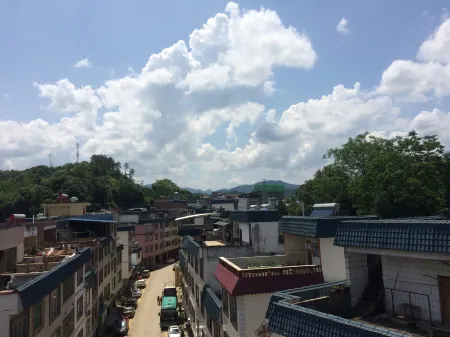 TEA HOUSE＇S INN Отели рядом с достопримечательностью «Автобусная станция Сугай Цзинь Цзинь Ши-бридж»