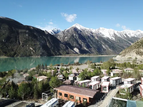Ranwu International Zijia RV Camp Hotel a Contea di Baxoi