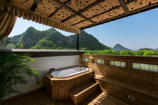 โรงแรมมูน ฟลาวเวอร์ (พื้นที่ชมวิวสวนสาธารณะซิเชาน ลู่ตี้หยาน)