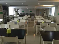 Mingyue International Hotel - parking