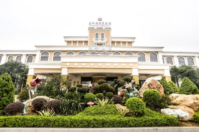 Foshan Sanshui Hot Spring Resort Hotels near Beijiang Dike Campsite