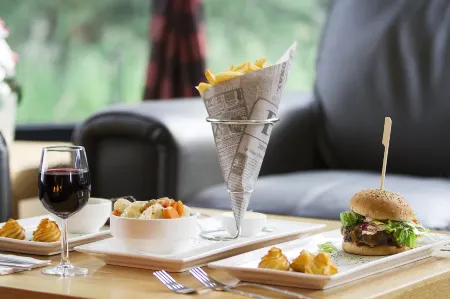 Bastion Hotel Brielle - Europoort Отели в г. Масслёйс