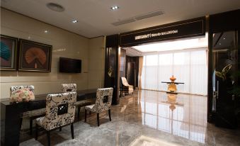 Similan Hotel Zhuhai(Gongbei Port High speed Railway Station)