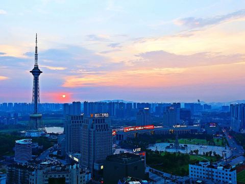 Zhuzhou Yannian Plaza Hotel