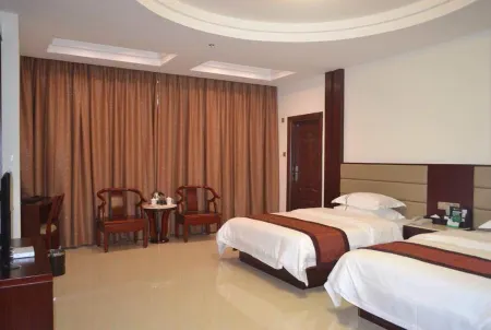 Dongxing Yulongwan Hotel Отели рядом с достопримечательностью «Wanwei Golden Beach»