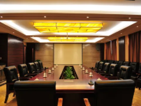 Shizilou Hotel Hotels in Yanggu