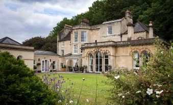 Paradise House Bath