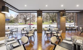 Radisson on Flagstaff Gardens Melbourne