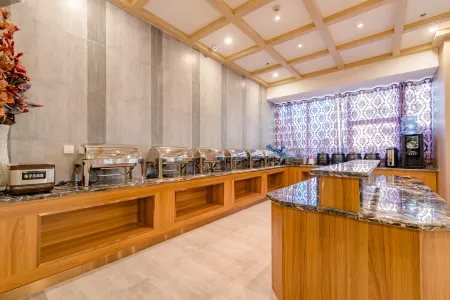 GreenTree Inn (Tai'an High-speed Railway Station Lingshan Street) Отели рядом с достопримечательностью «Shandong University of Science and Technology (Fenghuang Road)»