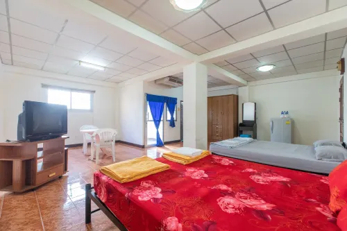 Soi 5 Apartment