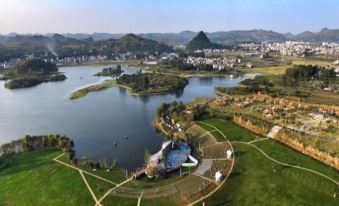 Zhenfeng 7 Days Sunshine Hotel