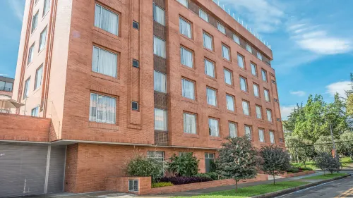 아파르타멘토스 플라사 스위트