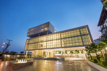 รูปภาพของพารากอน แกรนด์ รีสอร์ท