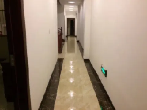 Yanjin Xunlv Sunshine Inn