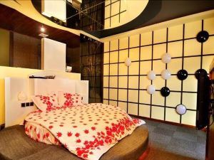 Xinxin Huanlesong Theme Apartment