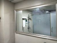 南宁皇庭酒店 - 温馨大床房