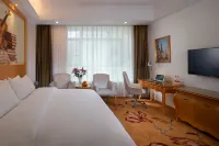Vienna Hotel (Sihui Tianguangxu) فنادق في سى خوي
