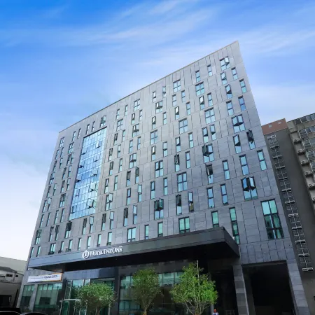 Hotel the One Отели рядом с достопримечательностью «Музей компьютеров Nexon»