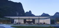 Huamengjian Hotel (Yangshuo Yulonghe Eternal Love Store) Hotel a 