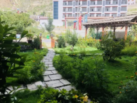 Derong Acun · Yunshu Chinese Inn Hotels in Derong