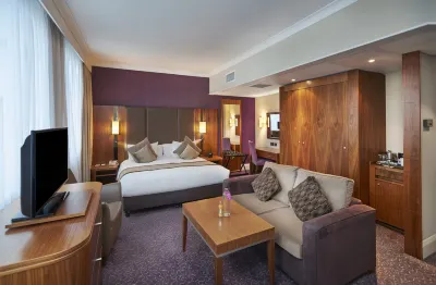 Crowne Plaza London Ealing, an IHG Hotel Hotels near University of West London