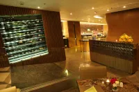 Harbour Plaza 8 Degrees - breakfast