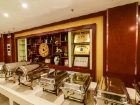 Dunhuang Guangyuan Hotel (Shazhou Night Market) Hotels in Dunhuang