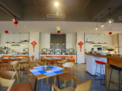 Jinshi Business Hotel (Wanning Shimei Bay Wangfujing duty-free port store) Hotels in Wanning