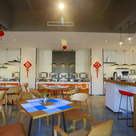 Jinshi Business Hotel (Wanning Shimei Bay Wangfujing duty-free port store)