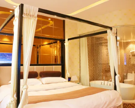 Luochuan Vientiane International Hotel Hotel a Luochuan
