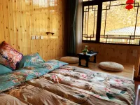 Beijing Huanghuacheng Lakeside Great Wall Guanshan Homestay