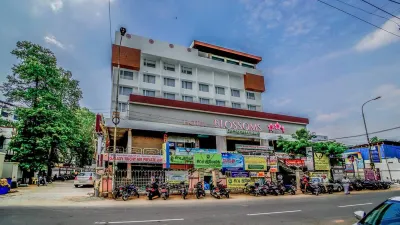 Hotel Blossoms Hotels in Tiruchirappalli