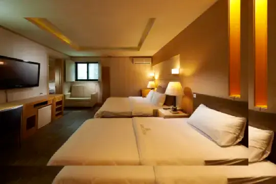 โรงแรมเบนิเกีย โนเบลส