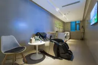 Five Star Holiday Hotel - Gym