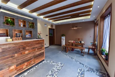 Luoyang Binyue Inn โรงแรมใน