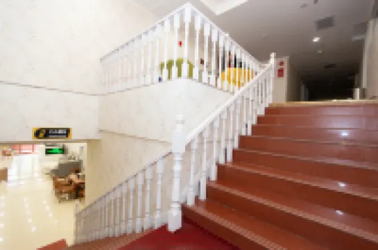 平山金虹ホテル