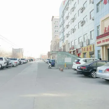 Long Tu Hotel