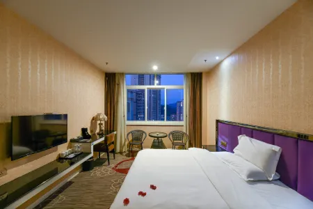 Guanglai Hotel Отели рядом с достопримечательностью «Longli Water Town»