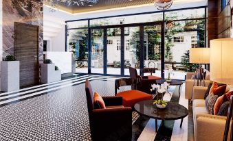Mega Light Hotel