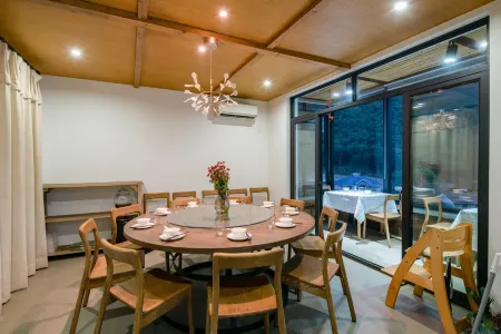 Mogan mountain holiday Villa Отели рядом с достопримечательностью «History and Culture Gallery of Moganshan»