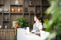 Jianshi Ruijing Mingdu Hotel - Pysäköinti