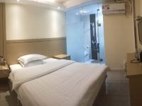 家外家连锁酒店(广州天河公园地铁站店) - 标准大床房