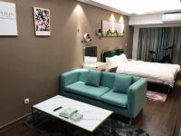 深圳趣8时尚公寓 - 轻奢大床房