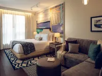 Sophy Hyde Park Hotels near Guaranteed Rate Field